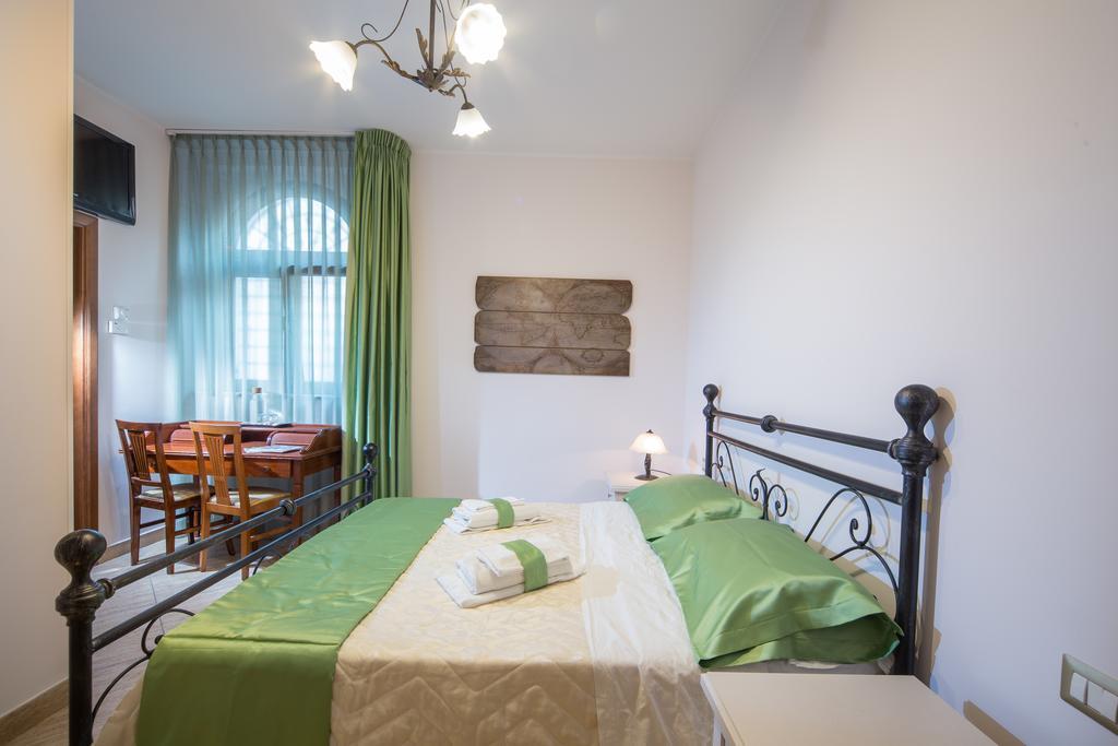 B&B Casa Cavour サン・ベネデット・デル・トロント エクステリア 写真